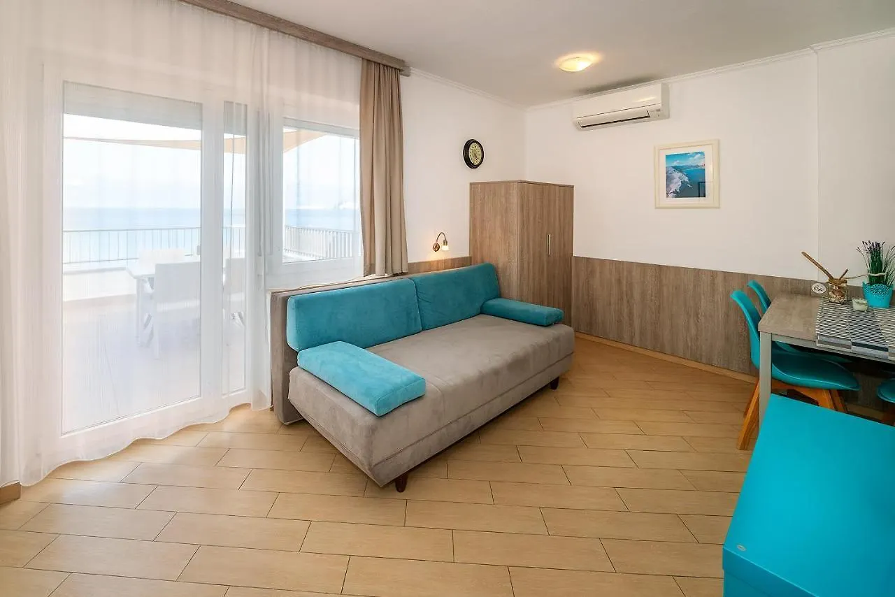 Apartments Capic Baska  Croatia